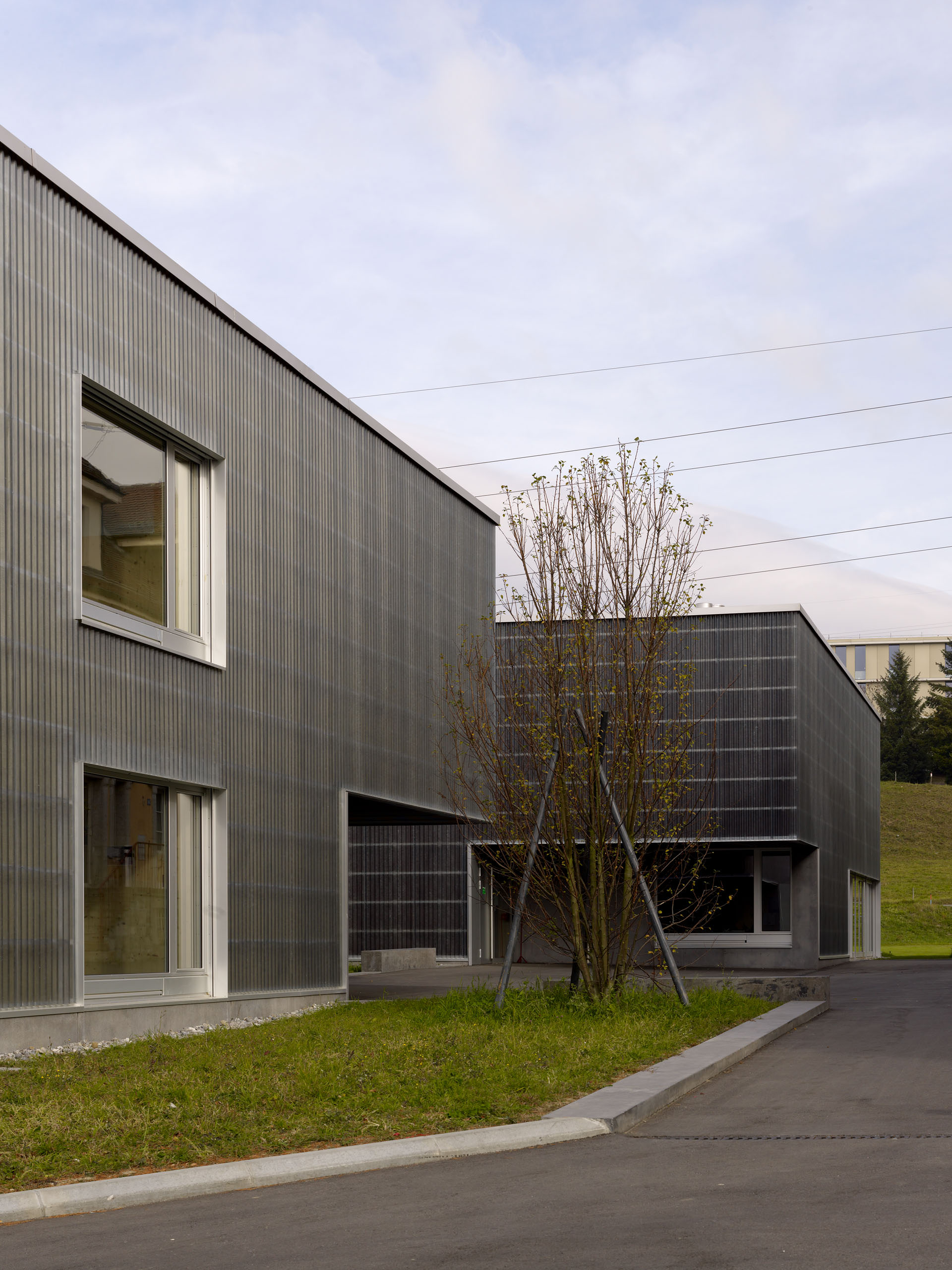 E09270 P45 024582 j2560